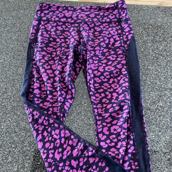 Lululemon Drop it Like It’s Hot Mini Cherry Cheetah Ultra Violet Naval Blue, Si - Picture 1 of 6